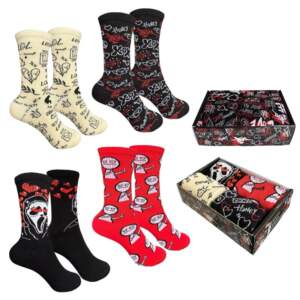 Set of 4 pairs of socks with the print "CRY" from 1and1 (women's)