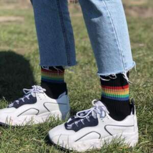 Socks from 1and1 with a rainbow pattern 2.0 black (women's)